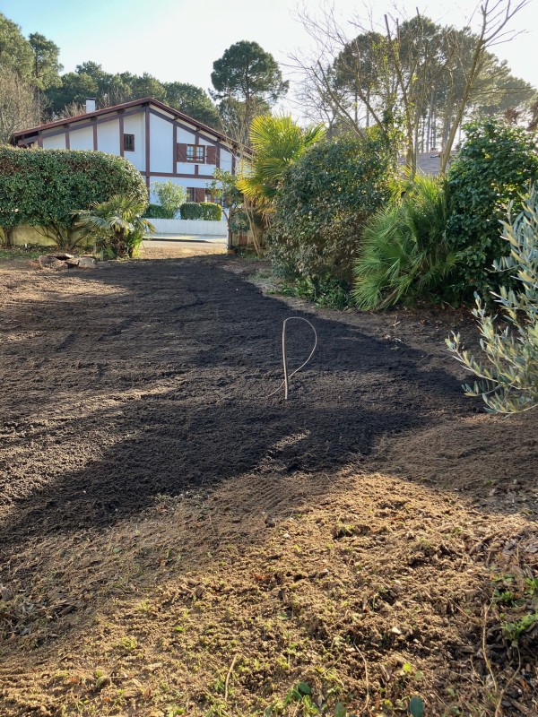 Enlevement d'une piscine , terrassement et pluviales