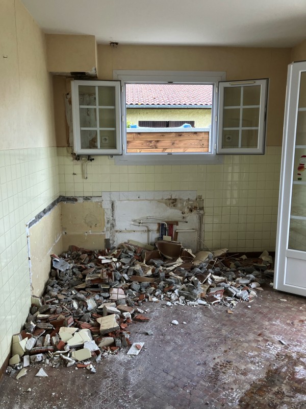 demolition interieure d'une maison au Teich sur le bassin d'arcachon