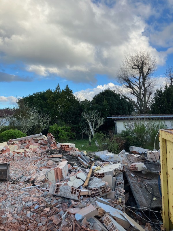 Démolition d'une maison à Andernos-les-Bains