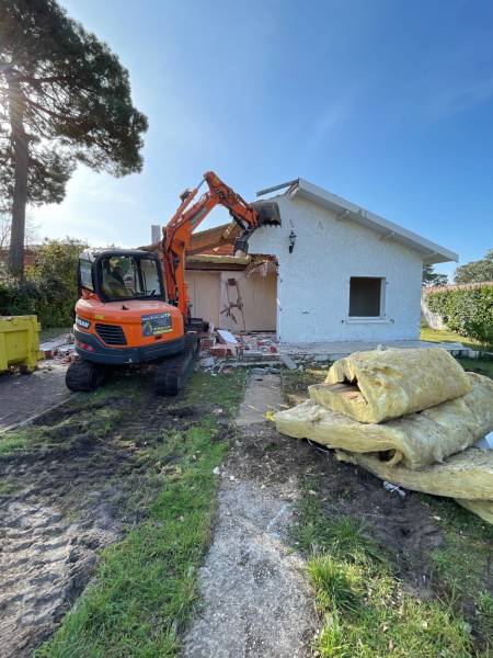 démolition d'une maison d'habitation traditionnelle de 80 m2 à La Teste de Buch sur le Bassin d'Arcachon
