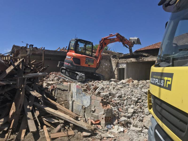 chantier de démolition sur le bassin d'Arcachon