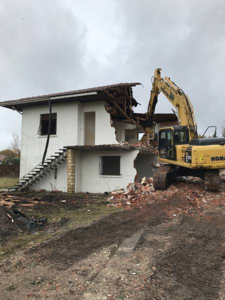 demolition lege cap ferret